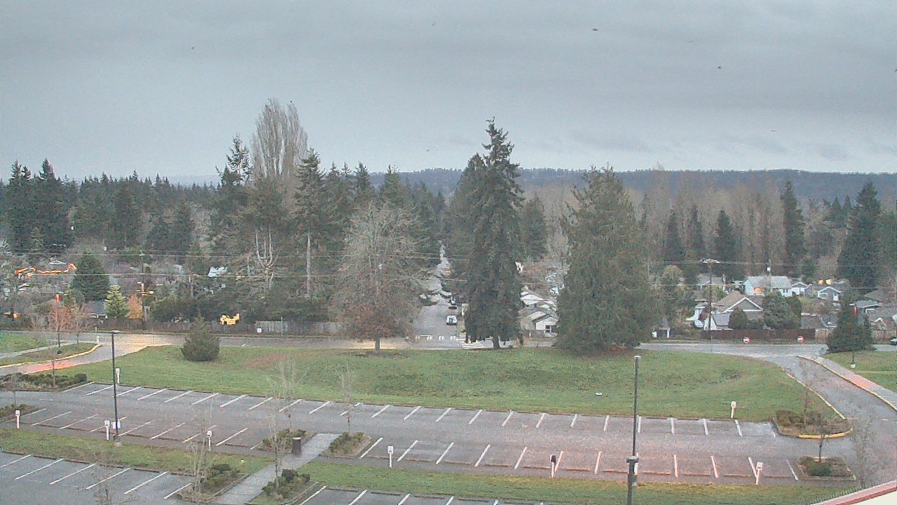 Thumbnail for current weather camera view from Shorecrest HS in Shoreline, Washington