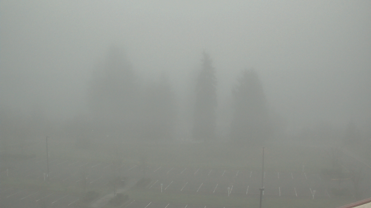 Thumbnail for current weather camera view from Shorecrest HS in Shoreline, Washington