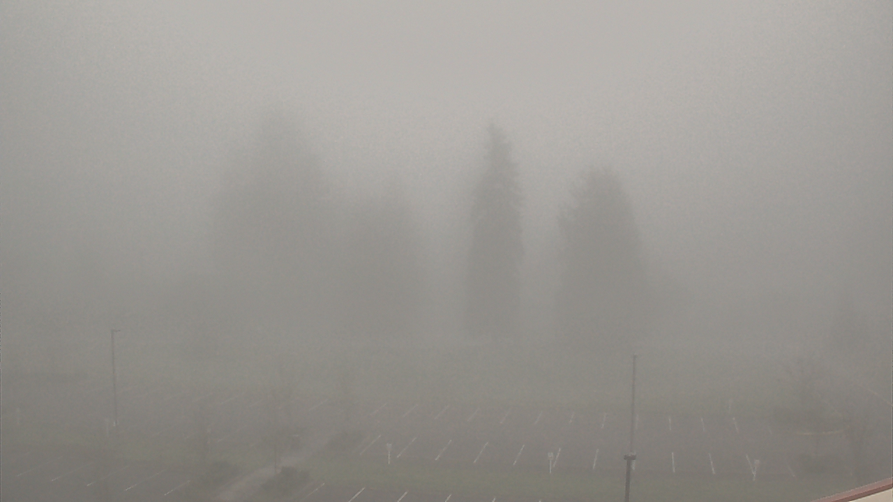 Thumbnail for current weather camera view from Shorecrest HS in Shoreline, Washington