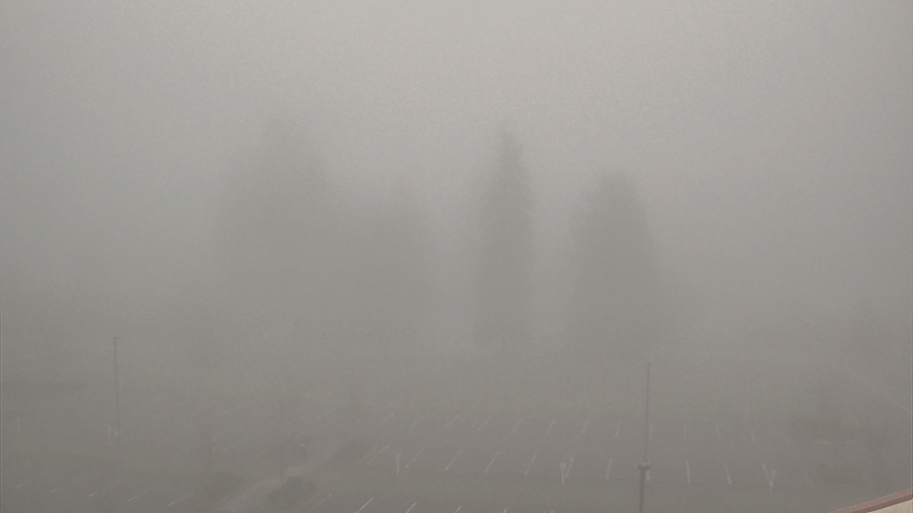 Thumbnail for current weather camera view from Shorecrest HS in Shoreline, Washington