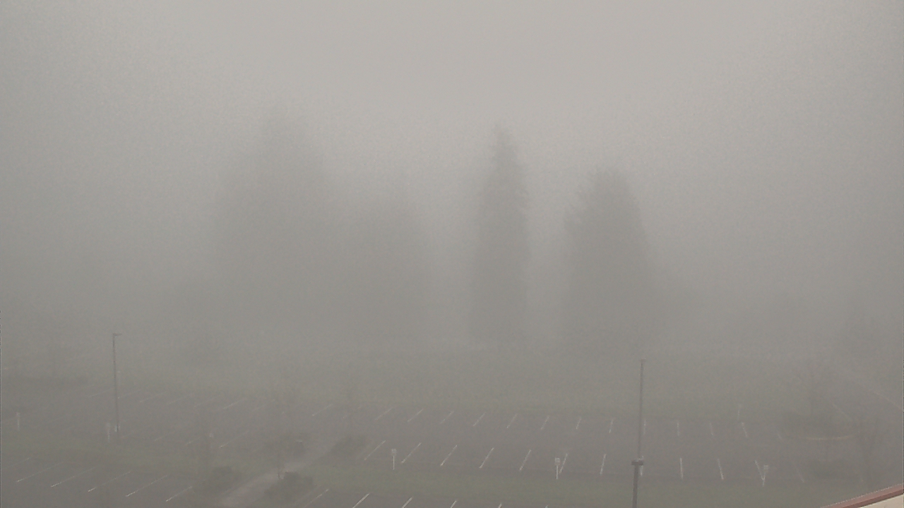 Thumbnail for current weather camera view from Shorecrest HS in Shoreline, Washington