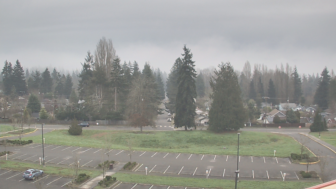 Thumbnail for current weather camera view from Shorecrest HS in Shoreline, Washington
