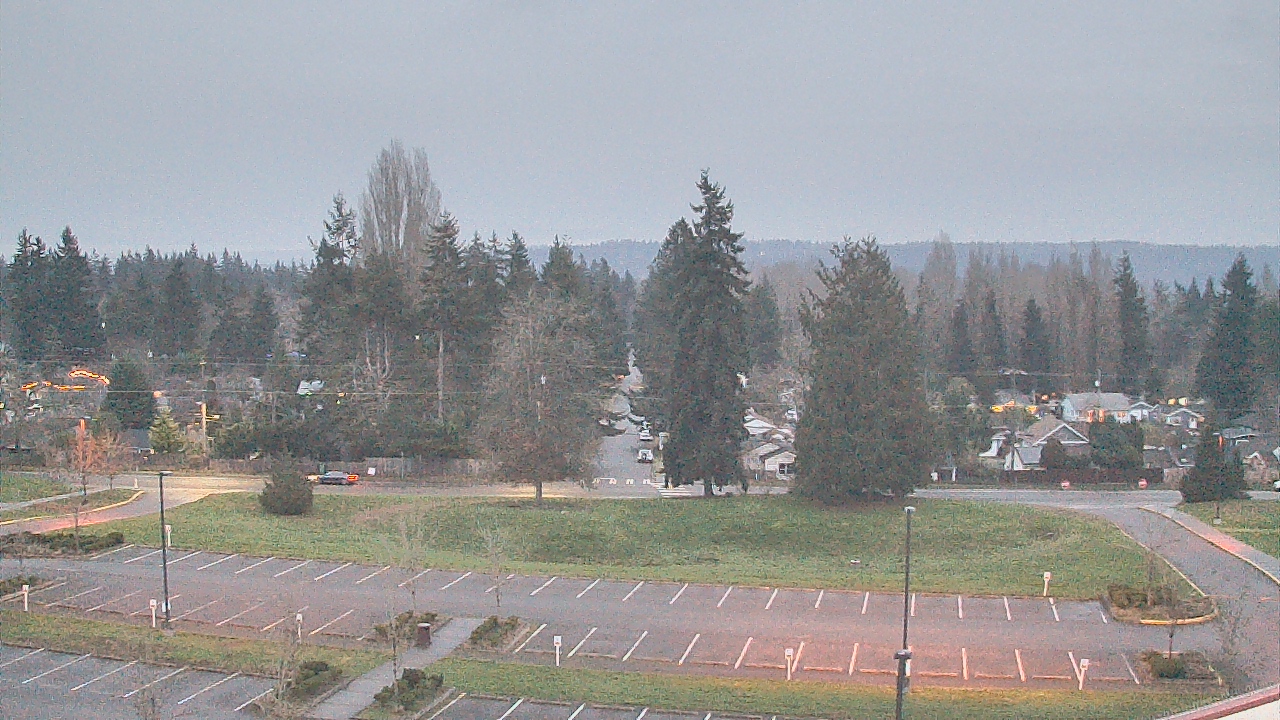 Thumbnail for current weather camera view from Shorecrest HS in Shoreline, Washington