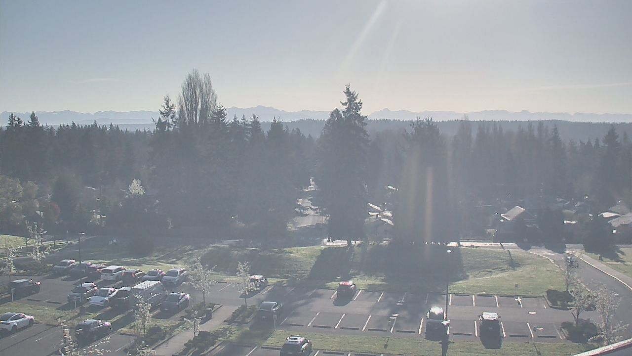 Thumbnail for current weather camera view from Shorecrest HS in Shoreline, Washington