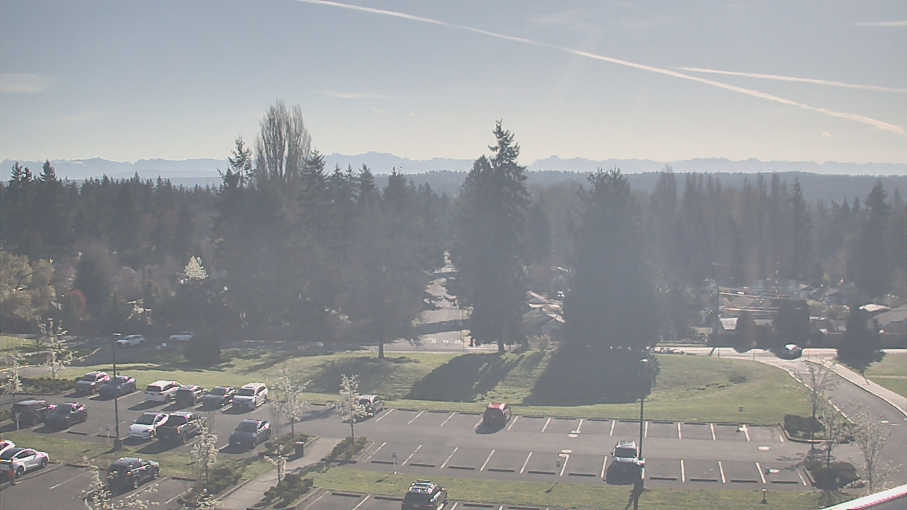 Thumbnail for current weather camera view from Shorecrest HS in Shoreline, Washington