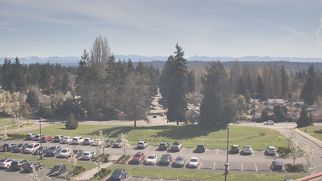 Thumbnail for current weather camera view from Shorecrest HS in Shoreline, Washington