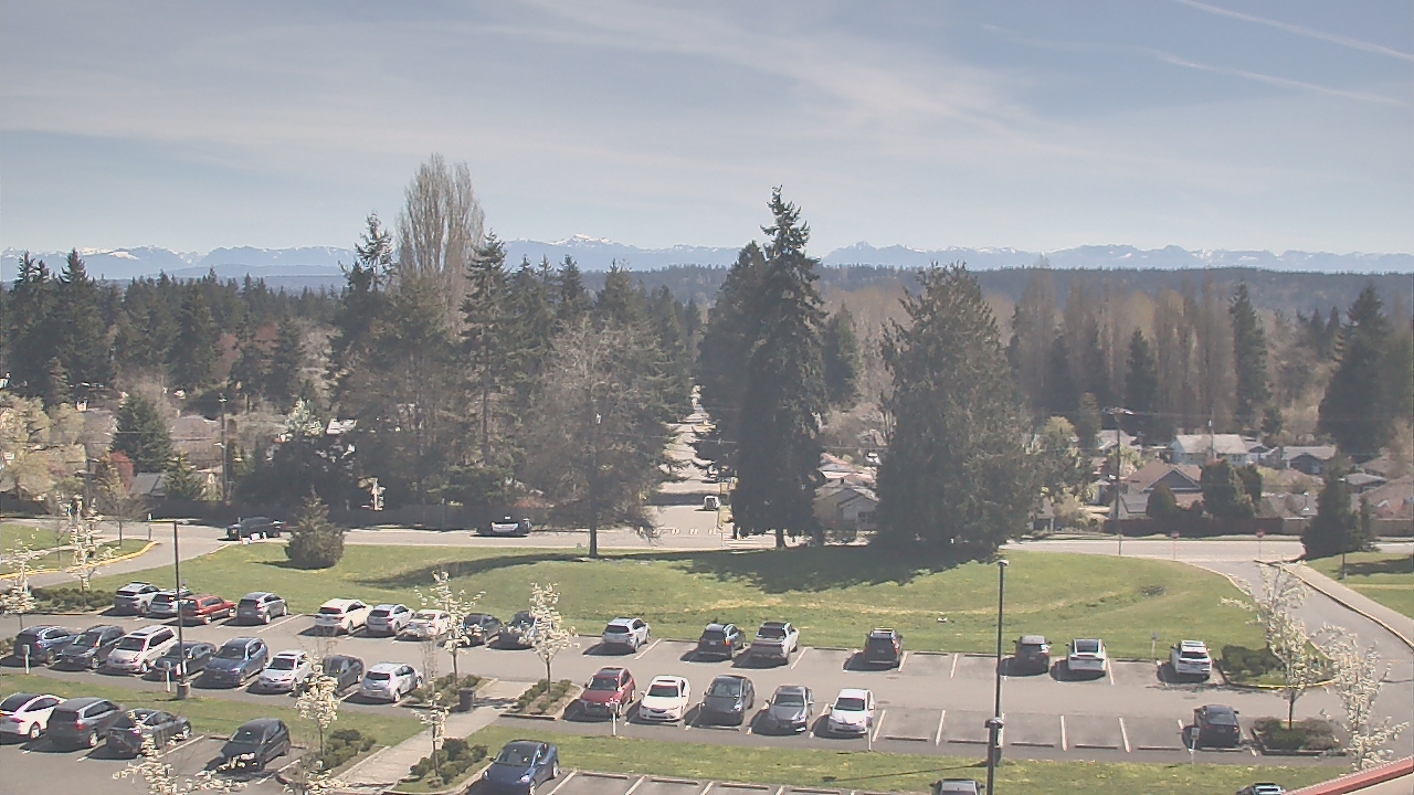 Thumbnail for current weather camera view from Shorecrest HS in Shoreline, Washington