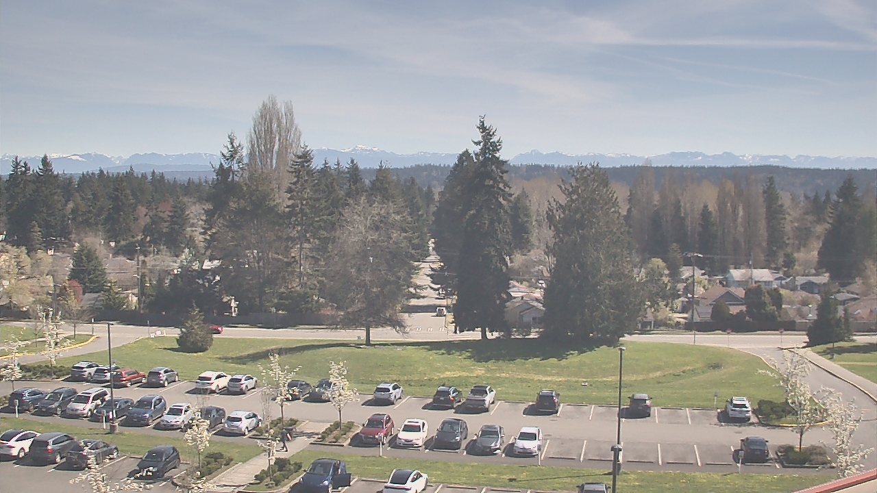 Thumbnail for current weather camera view from Shorecrest HS in Shoreline, Washington