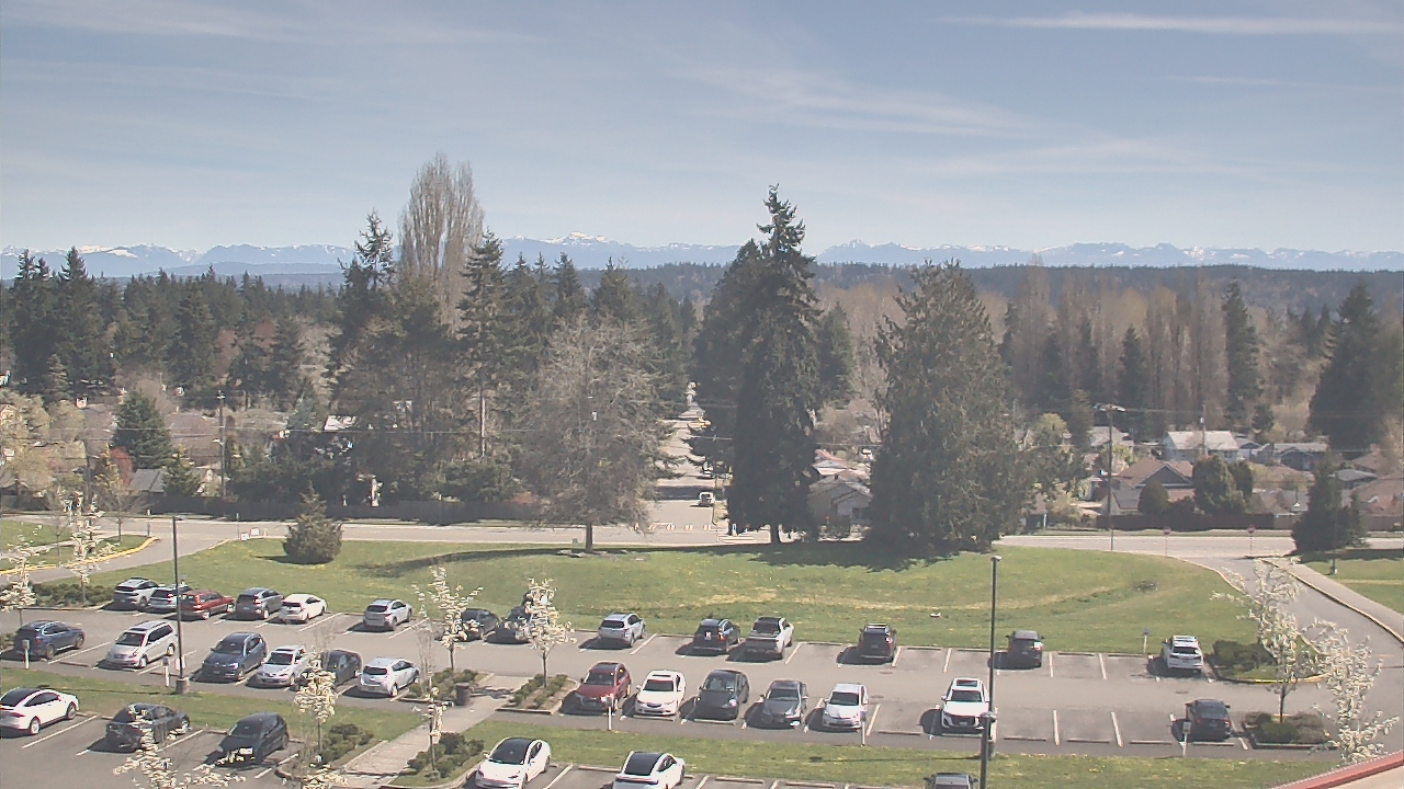 Thumbnail for current weather camera view from Shorecrest HS in Shoreline, Washington