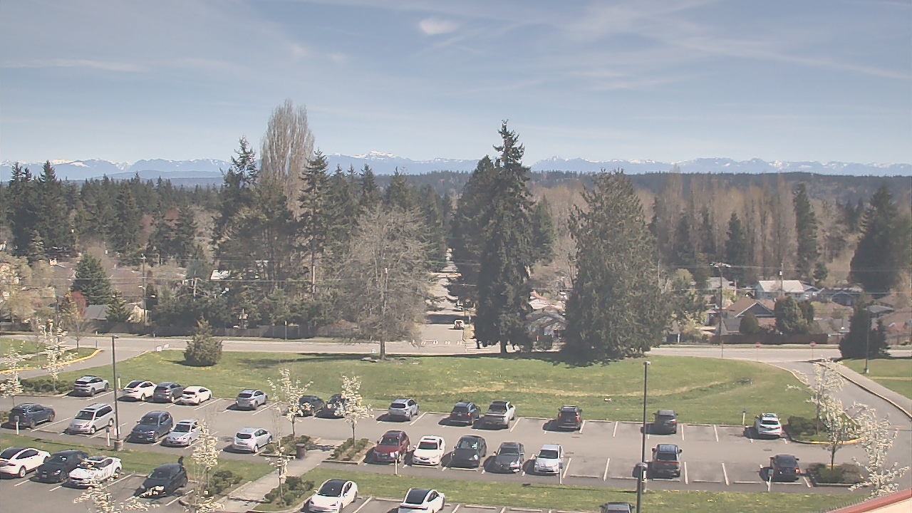 Thumbnail for current weather camera view from Shorecrest HS in Shoreline, Washington