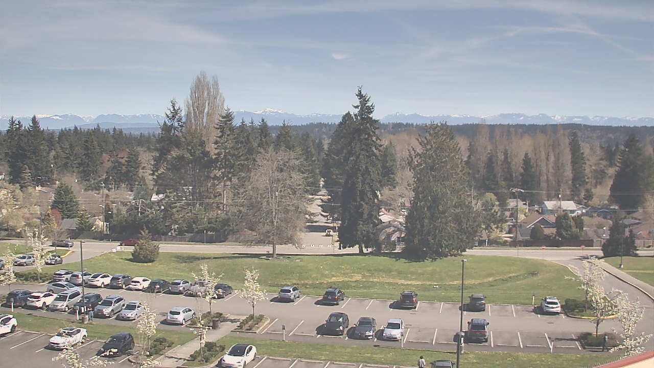 Thumbnail for current weather camera view from Shorecrest HS in Shoreline, Washington