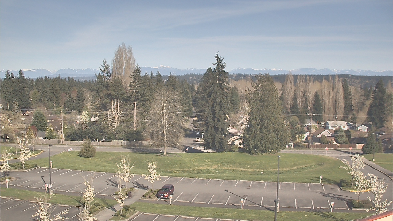 Thumbnail for current weather camera view from Shorecrest HS in Shoreline, Washington