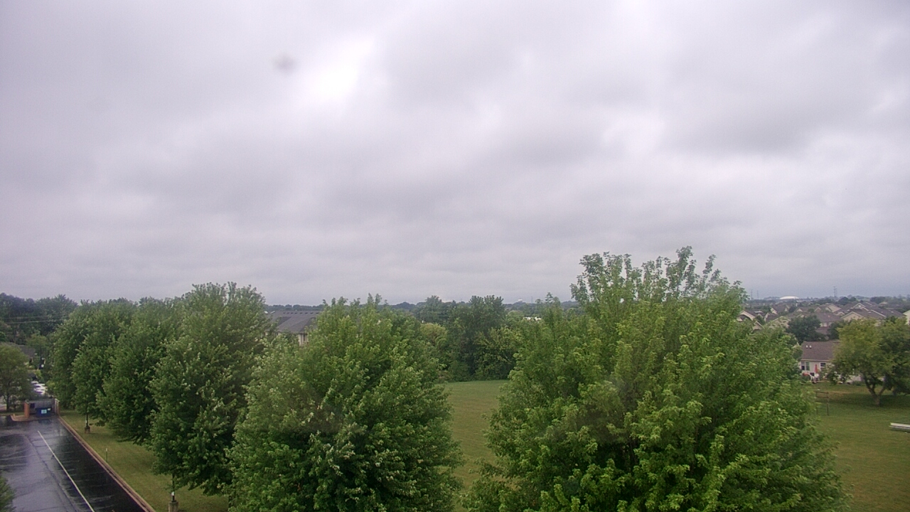 Thumbnail for current weather camera view from Trinity Christian School in Shorewood, Illinois