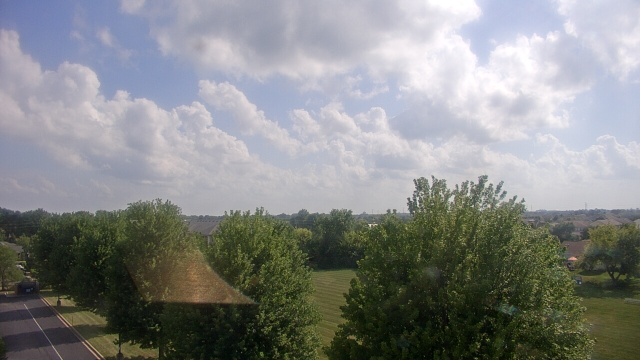 Thumbnail for current weather camera view from Trinity Christian School in Shorewood, Illinois