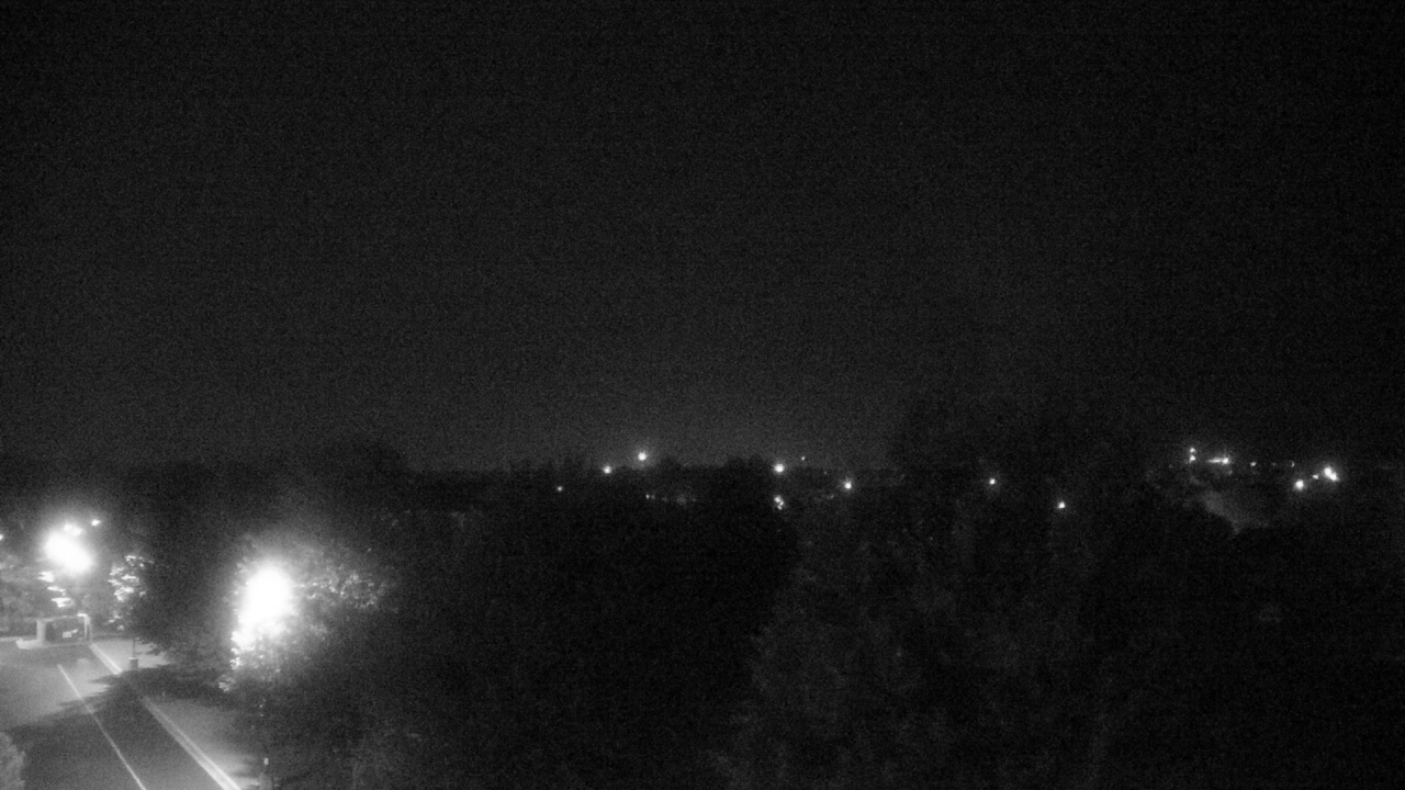 Thumbnail for current weather camera view from Trinity Christian School in Shorewood, Illinois