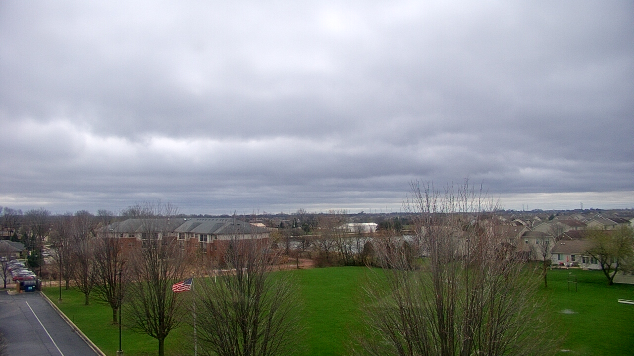 Thumbnail for current weather camera view from Trinity Christian School in Shorewood, Illinois