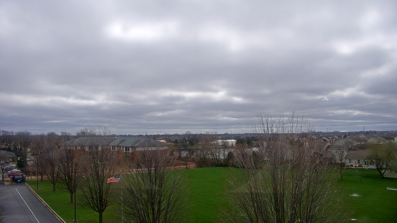 Thumbnail for current weather camera view from Trinity Christian School in Shorewood, Illinois