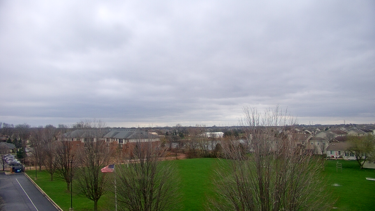 Thumbnail for current weather camera view from Trinity Christian School in Shorewood, Illinois