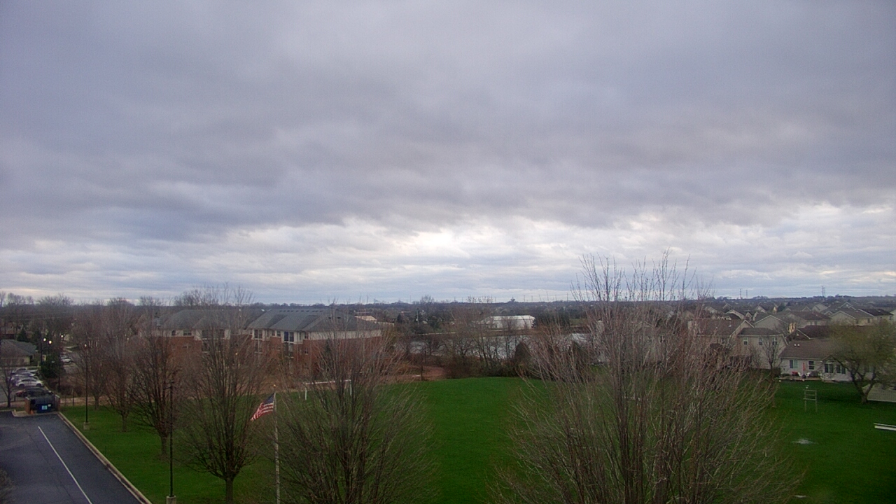 Thumbnail for current weather camera view from Trinity Christian School in Shorewood, Illinois