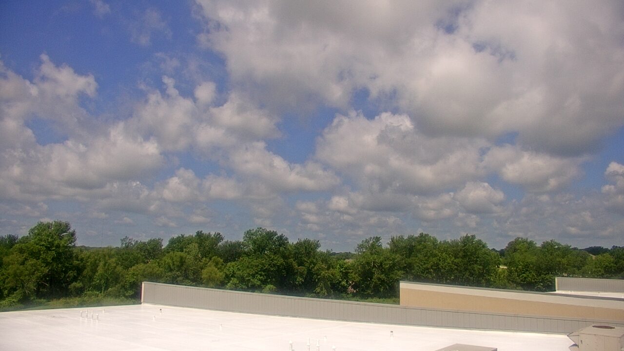 Thumbnail for current weather camera view from Allen ES in Siloam Springs, Arkansas