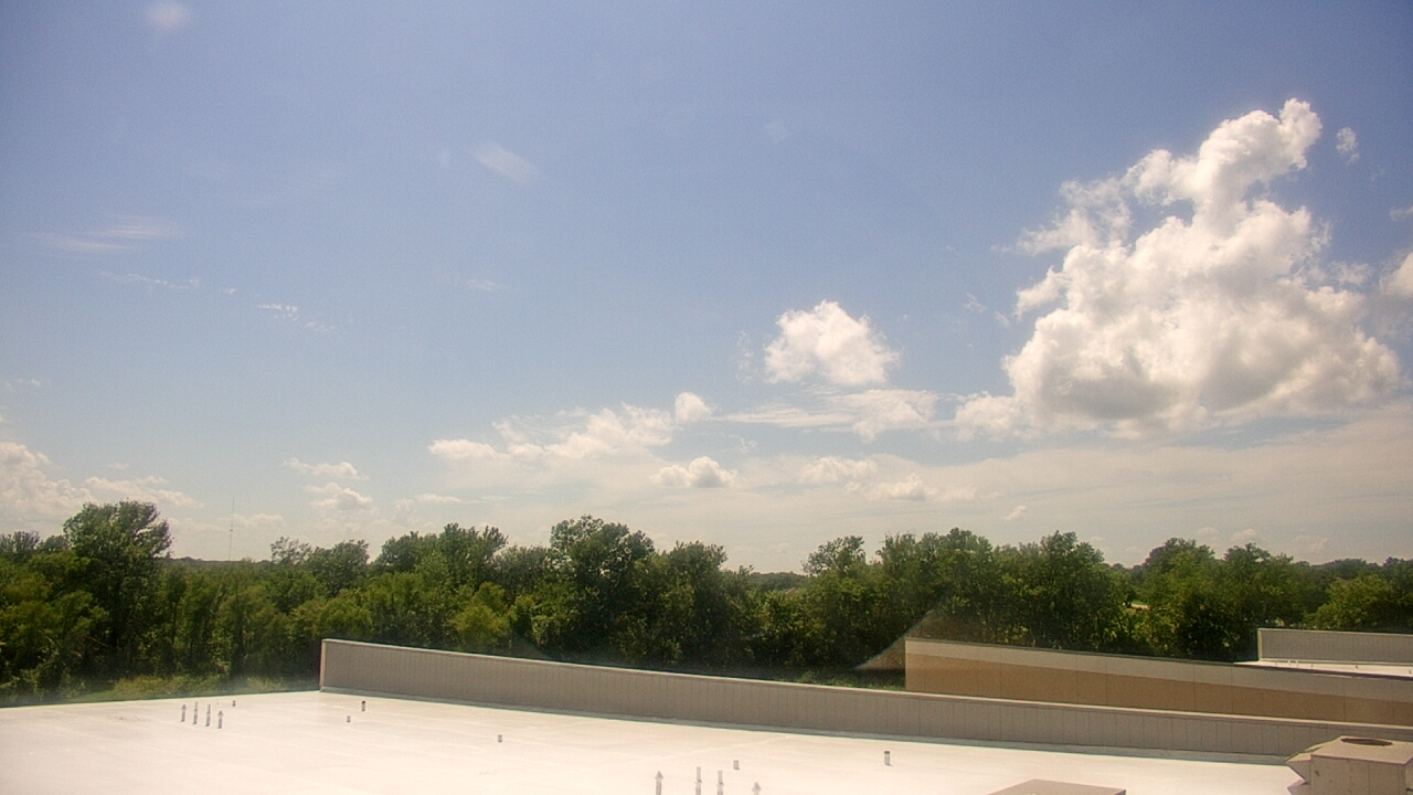 Thumbnail for current weather camera view from Allen ES in Siloam Springs, Arkansas