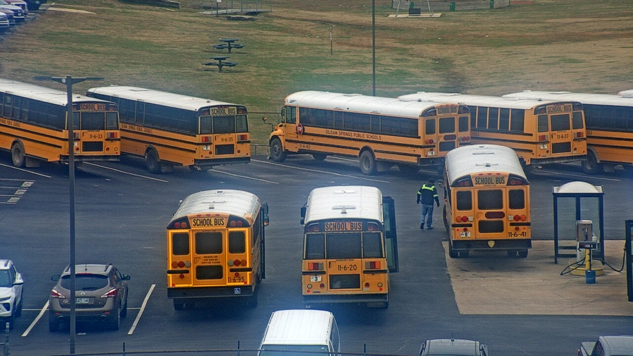 Thumbnail for current weather camera view from Allen ES in Siloam Springs, Arkansas