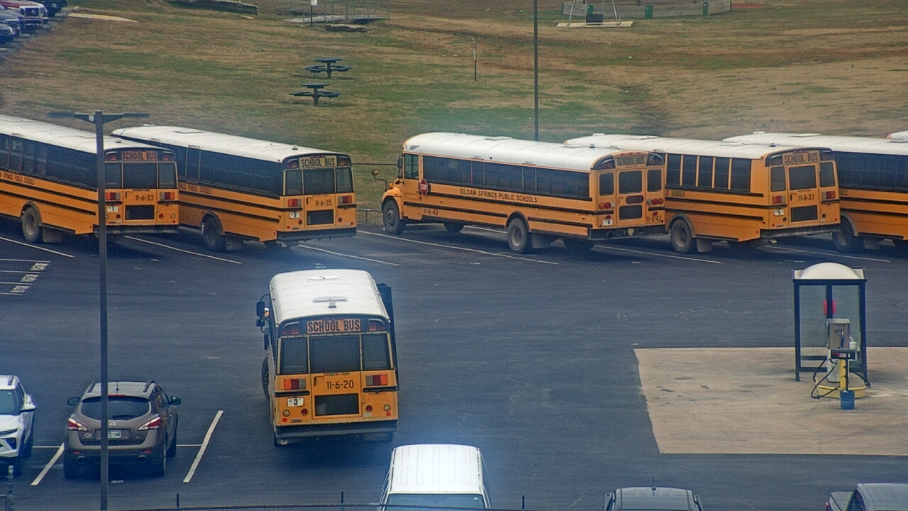 Thumbnail for current weather camera view from Allen ES in Siloam Springs, Arkansas