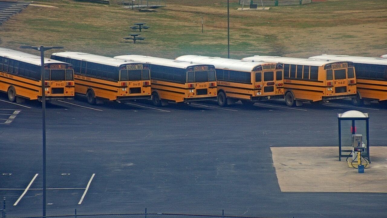 Thumbnail for current weather camera view from Allen ES in Siloam Springs, Arkansas