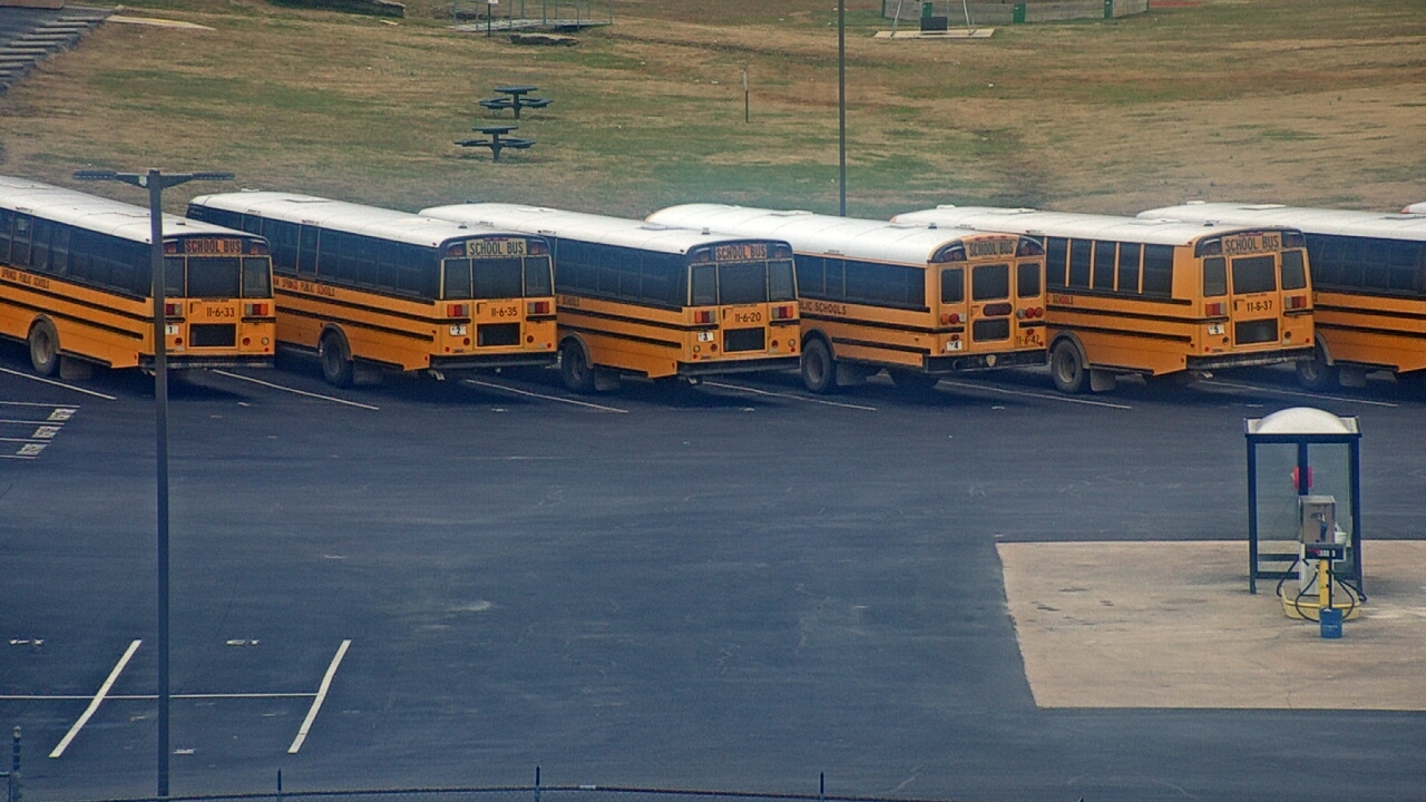 Thumbnail for current weather camera view from Allen ES in Siloam Springs, Arkansas