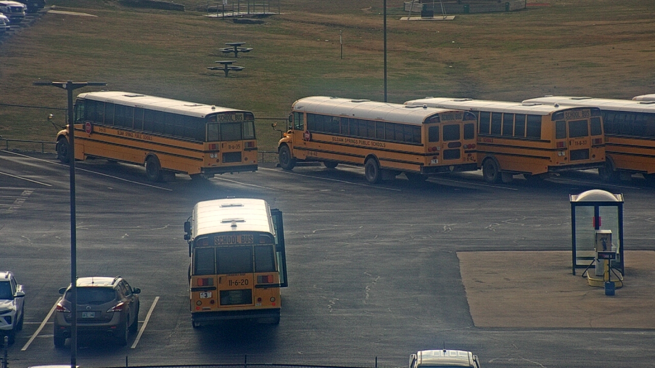 Thumbnail for current weather camera view from Allen ES in Siloam Springs, Arkansas