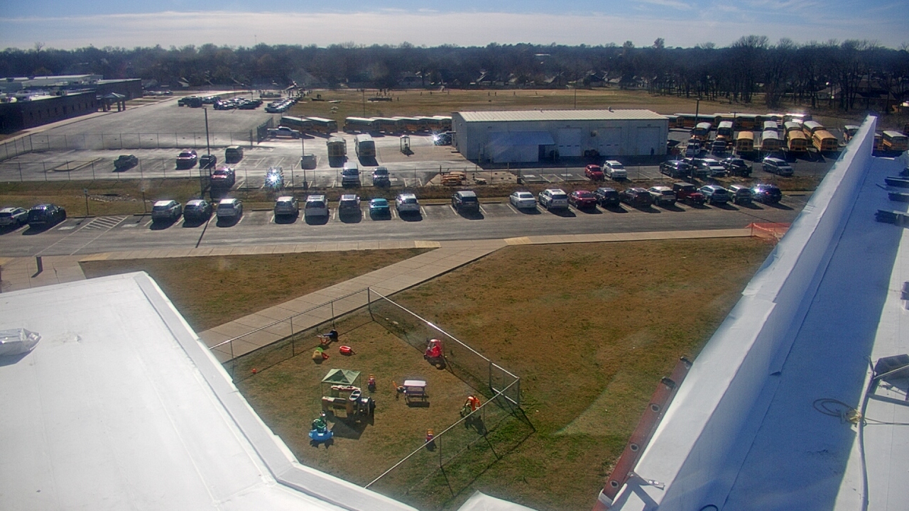 Thumbnail for current weather camera view from Allen ES in Siloam Springs, Arkansas