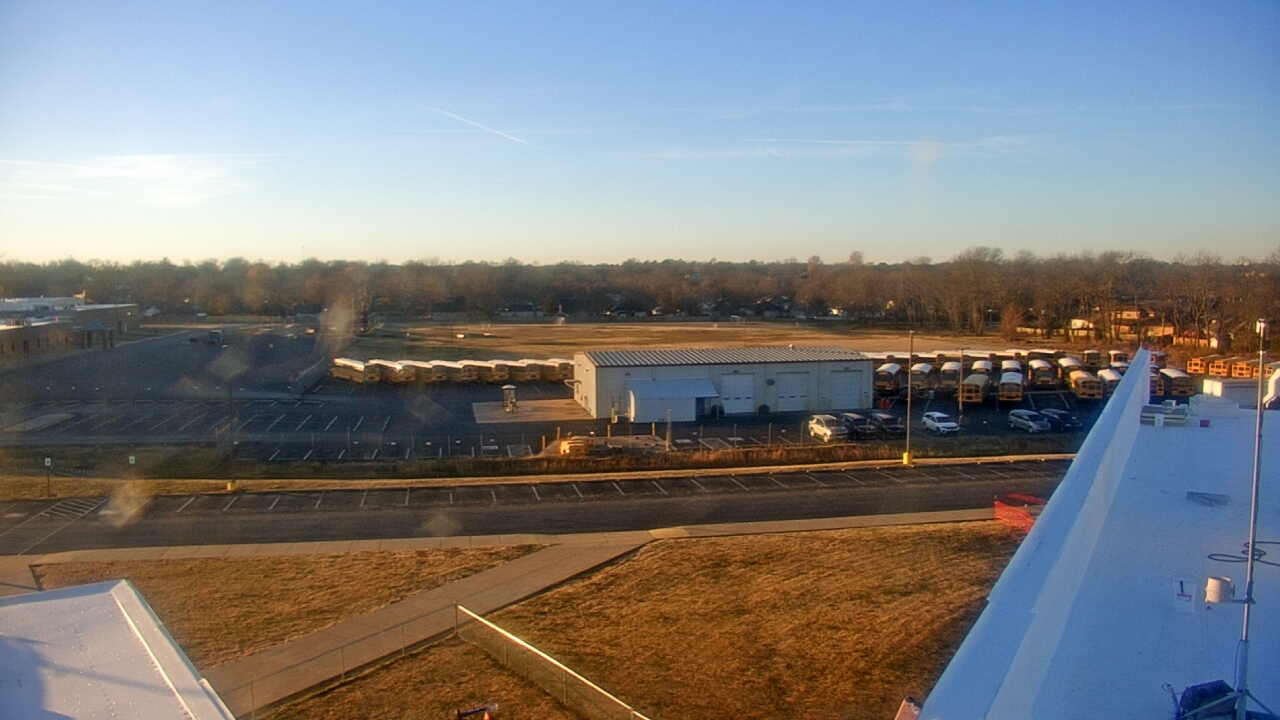 Thumbnail for current weather camera view from Allen ES in Siloam Springs, Arkansas