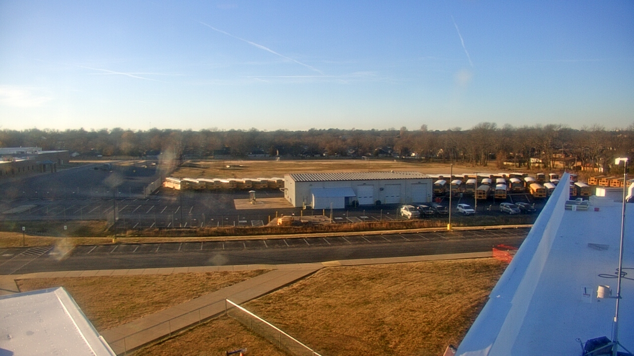 Thumbnail for current weather camera view from Allen ES in Siloam Springs, Arkansas