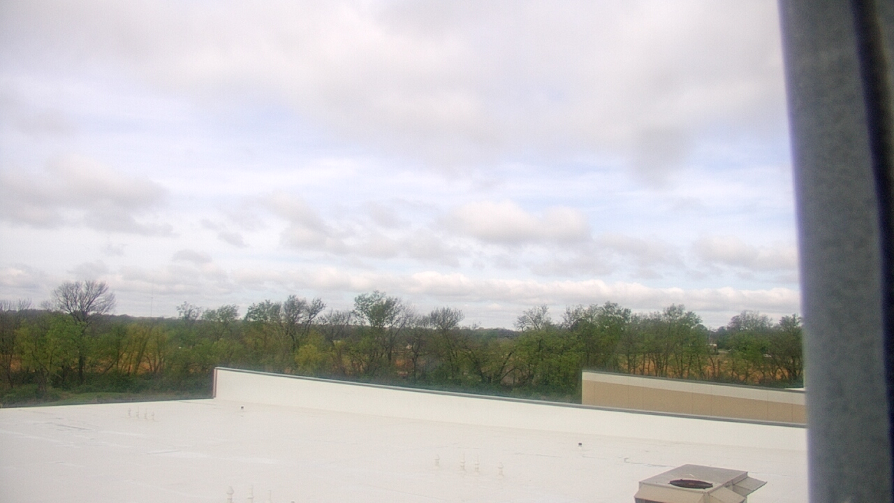 Thumbnail for current weather camera view from Allen ES in Siloam Springs, Arkansas