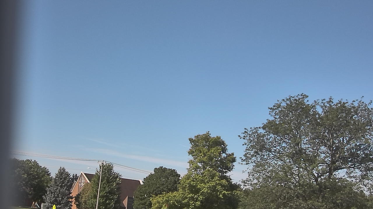 Thumbnail for current weather camera view from Sandwich Community HS in Sandwich, Illinois
