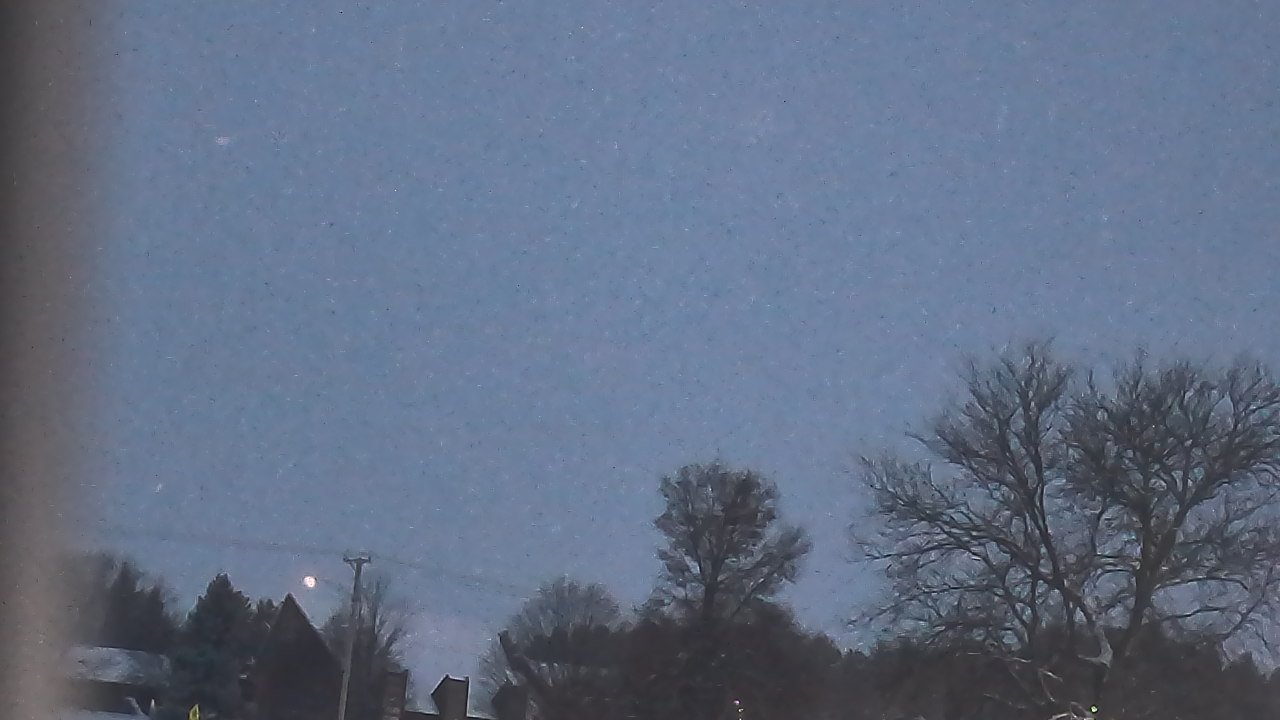 Thumbnail for current weather camera view from Sandwich Community HS in Sandwich, Illinois