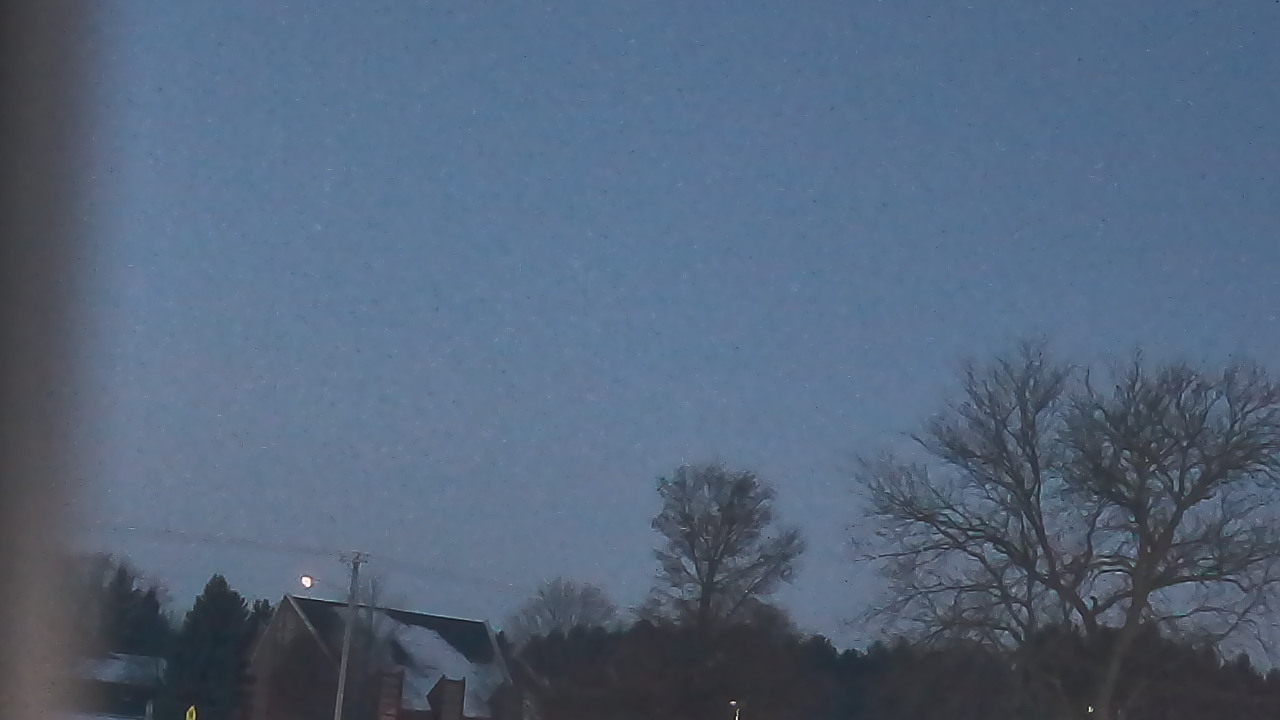 Thumbnail for current weather camera view from Sandwich Community HS in Sandwich, Illinois