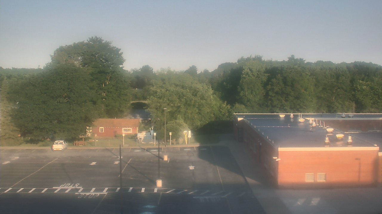 Thumbnail for current weather camera view from Sandy Creek School in Sandy Creek, New York