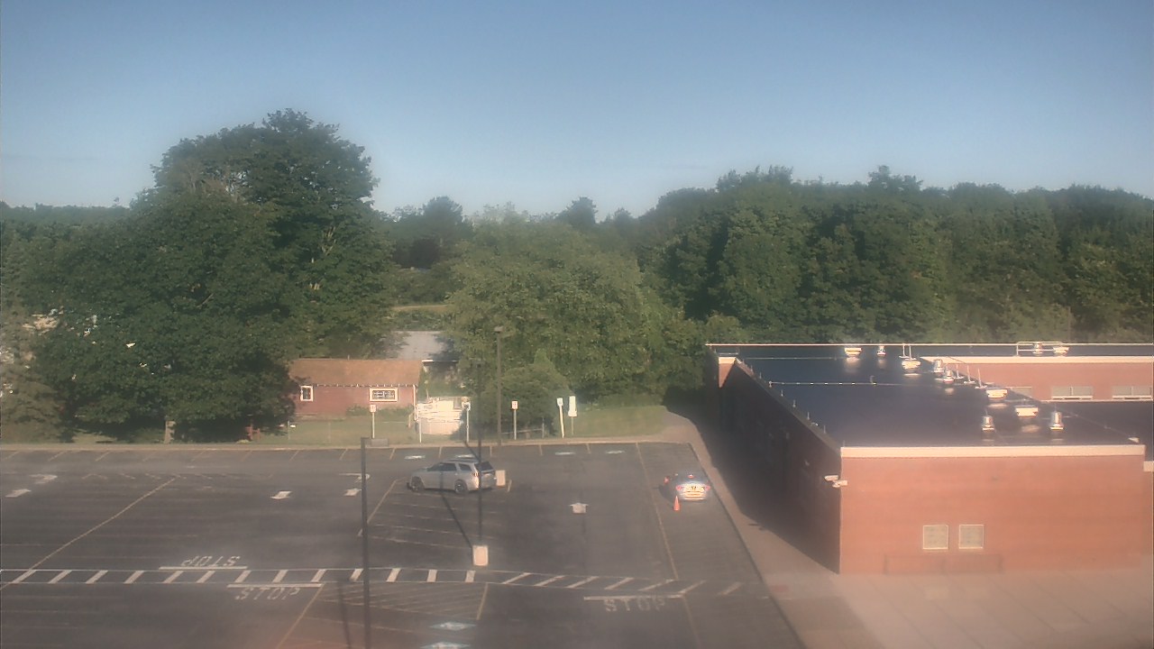 Thumbnail for current weather camera view from Sandy Creek School in Sandy Creek, New York