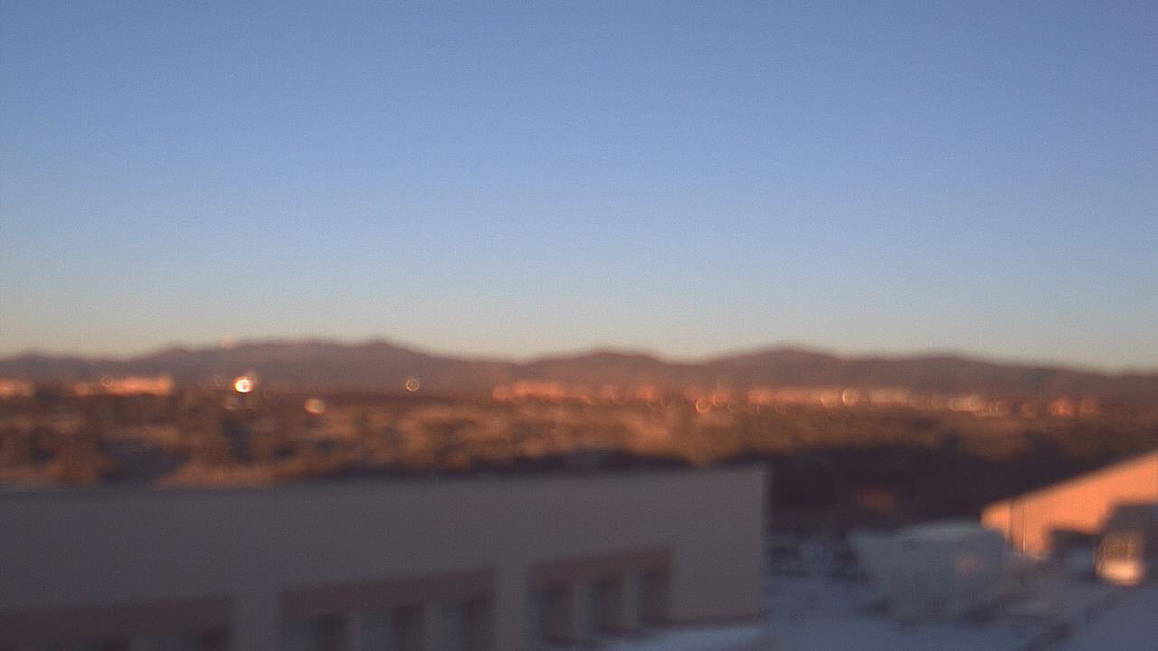 Thumbnail for current weather camera view from Amy Biehl ES in Rancho Viejo, New Mexico