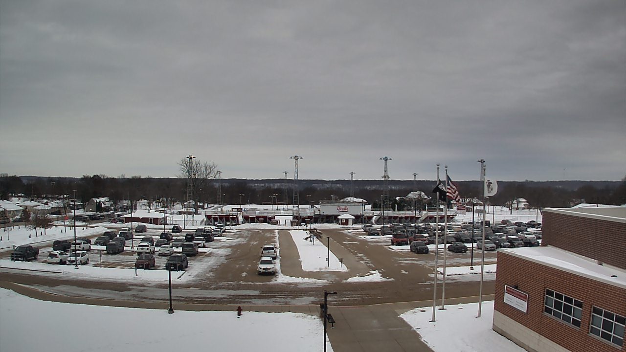 Thumbnail for current weather camera view from Hall High School in Spring Valley, Illinois