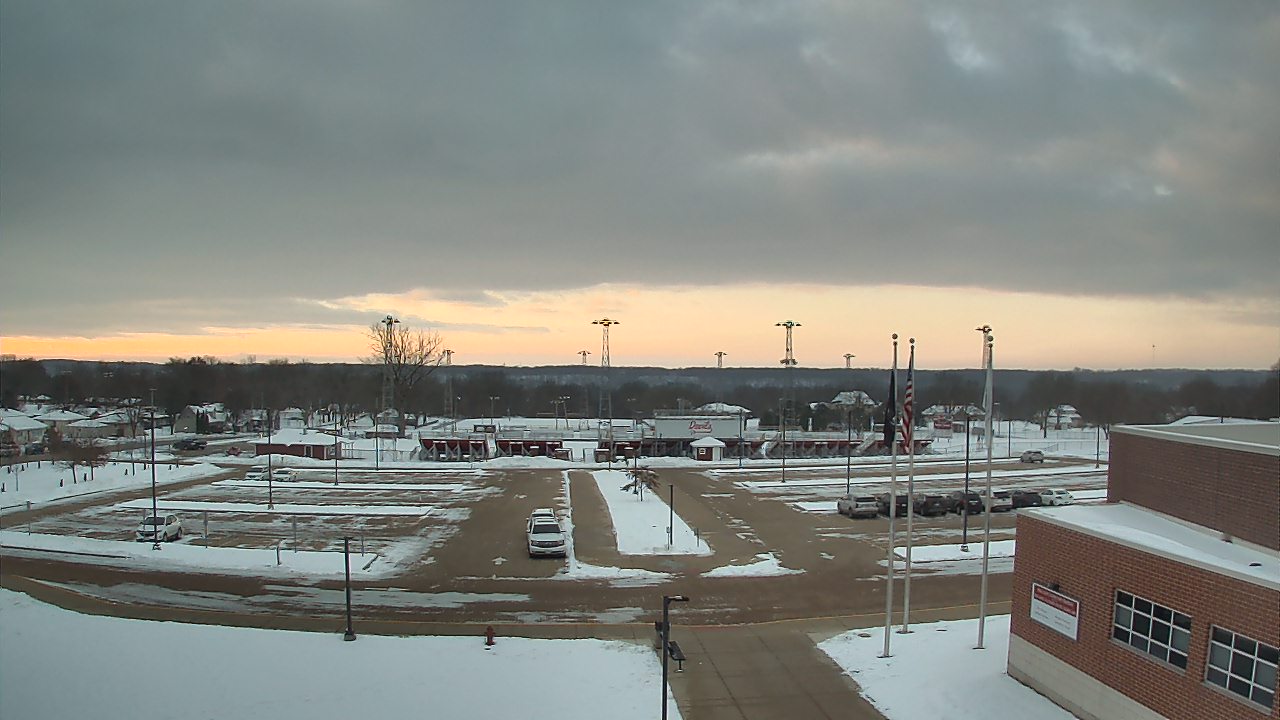 Thumbnail for current weather camera view from Hall High School in Spring Valley, Illinois