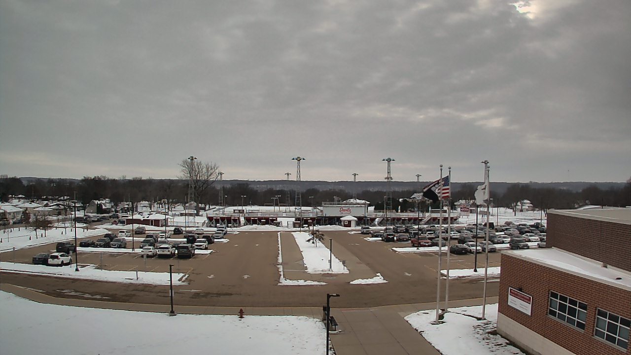 Thumbnail for current weather camera view from Hall High School in Spring Valley, Illinois
