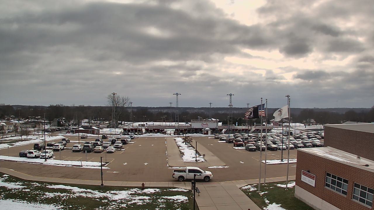 Thumbnail for current weather camera view from Hall High School in Spring Valley, Illinois
