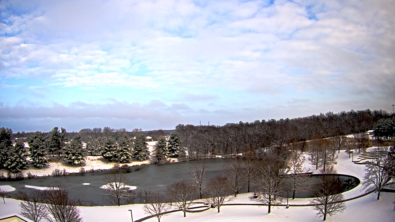 Thumbnail for current weather camera view from Lincoln Land Community College in Springfield, Illinois