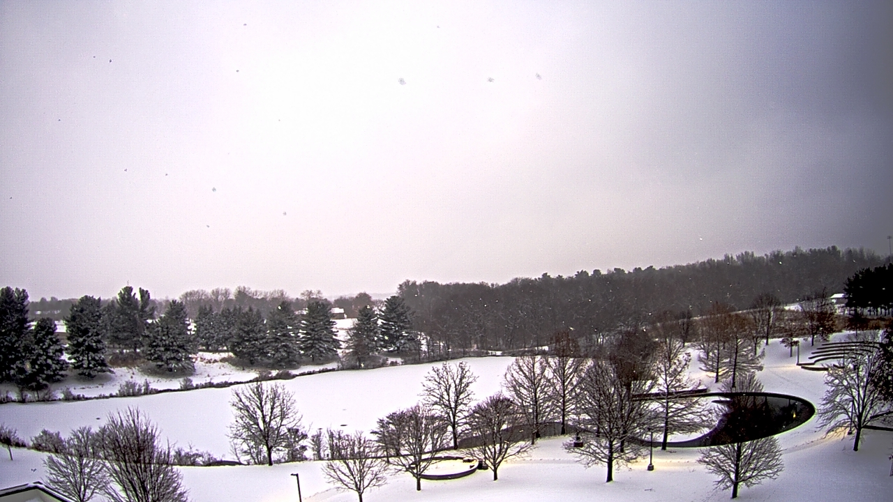 Thumbnail for current weather camera view from Lincoln Land Community College in Springfield, Illinois