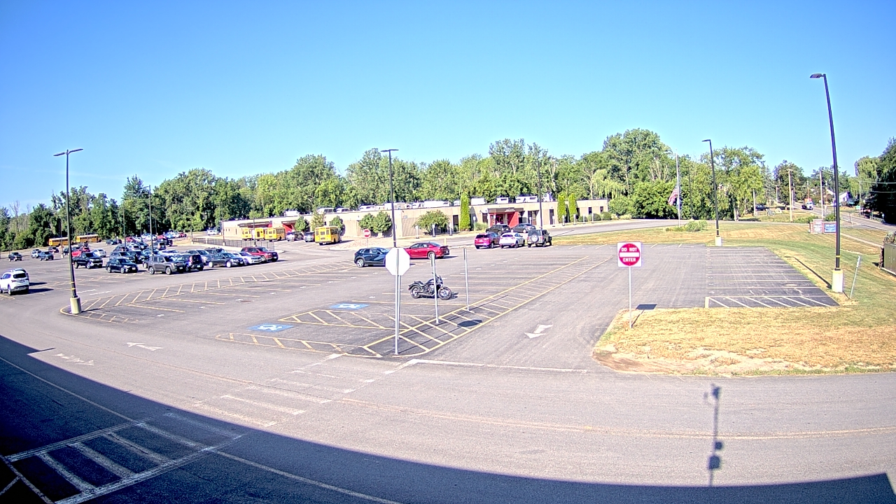 Thumbnail for current weather camera view from Monroe 2 Orleans BOCES in Spencerport, New York