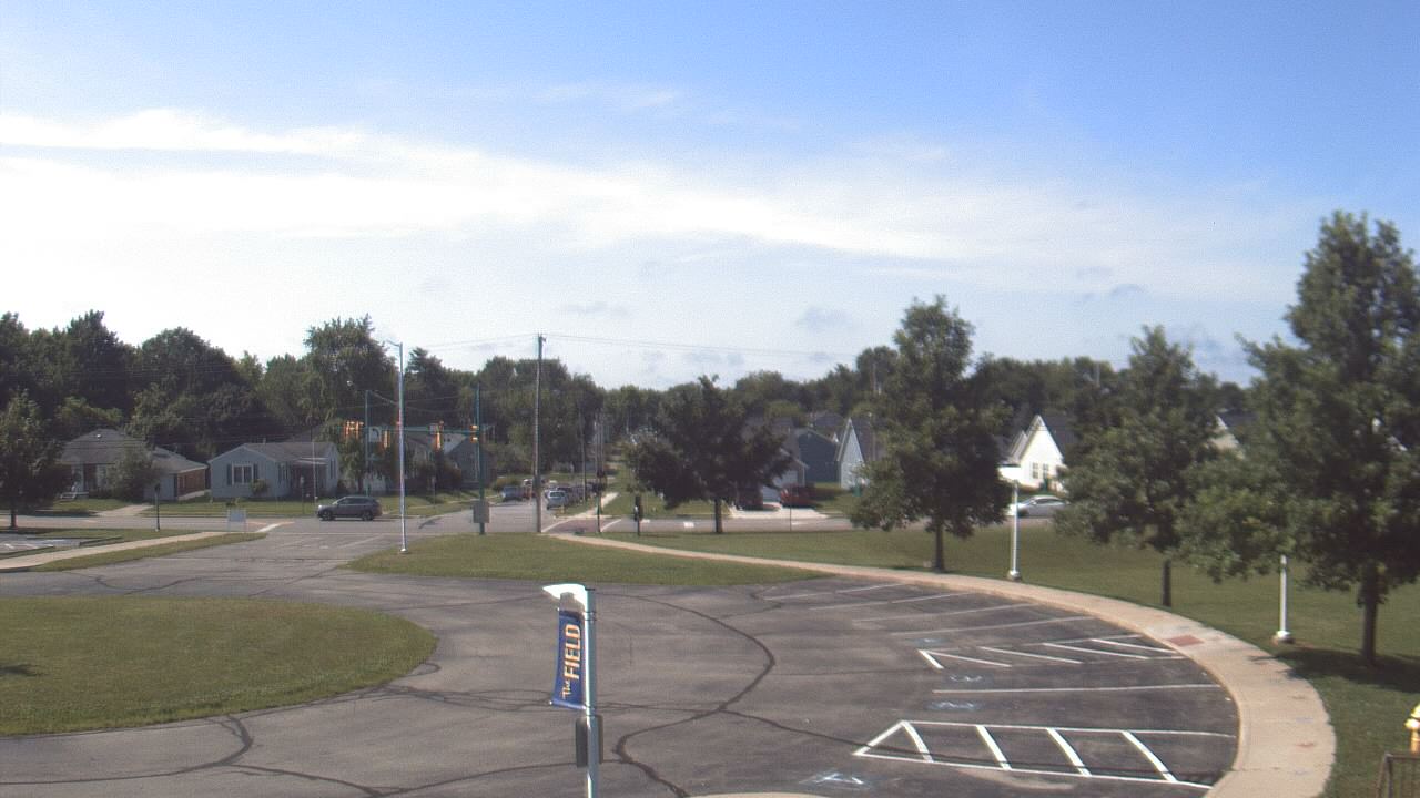 Thumbnail for current weather camera view from Lagonda ES in Springfield, Ohio