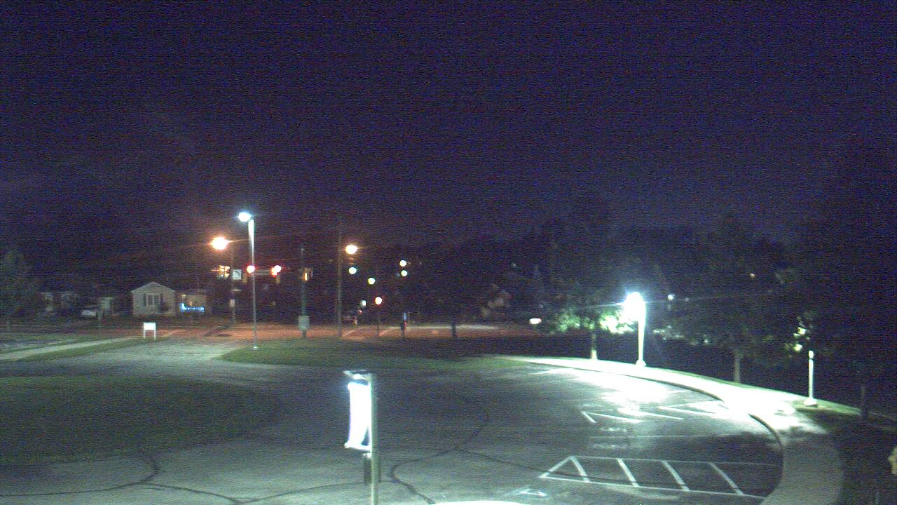 Thumbnail for current weather camera view from Lagonda ES in Springfield, Ohio