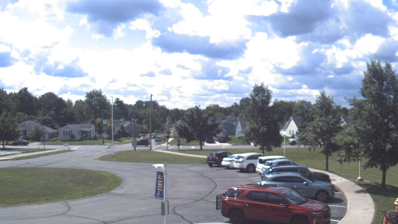 Thumbnail for current weather camera view from Lagonda ES in Springfield, Ohio